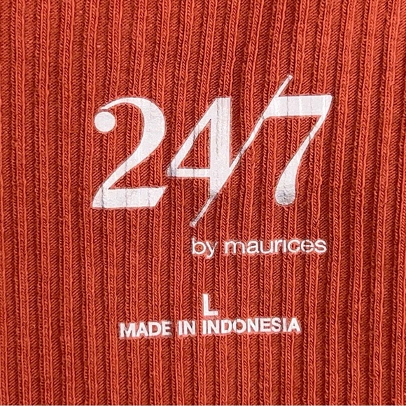 Large FittedMaurices Brick Orange Reddish Tee Short Sleeve Stretch Ribbed Casual - Picture 10 of 12